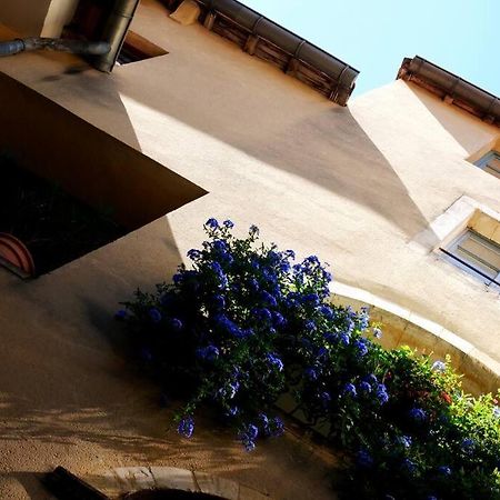 Appartement P2 De Charme - Centre-Ville Nimes Ngoại thất bức ảnh