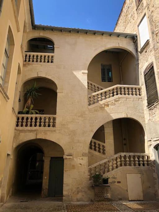 Appartement P2 De Charme - Centre-Ville Nimes Ngoại thất bức ảnh
