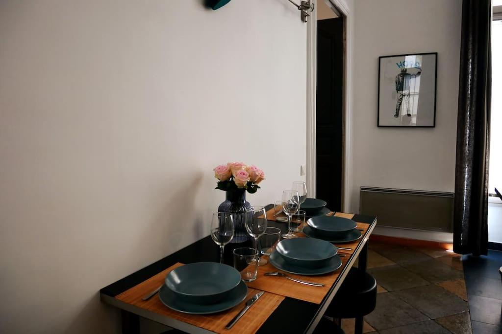 Appartement P2 De Charme - Centre-Ville Nimes Ngoại thất bức ảnh
